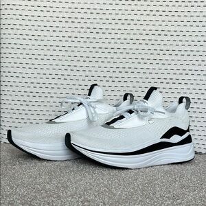 Puma White and Black Sneakers